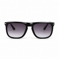 Lunettes de soleil EVATIKA, forme cat-eye, monture noir, verres gris