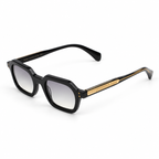 OZ Eyewear Monture noire carrée à verres gris – vue trois quarts