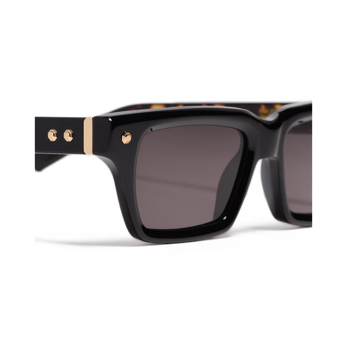 JOHN DALIA P04C108 - vue 3